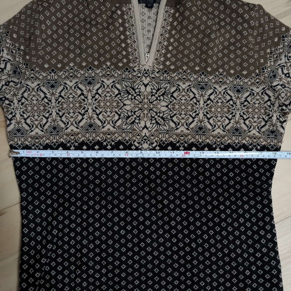 Icewear Black and Brown Patterned Women's Sweater - Picture 8 of 10